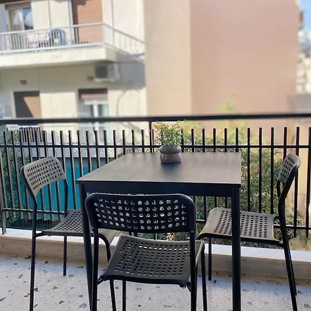 Apartment Blue Center Nearby Subway Station *