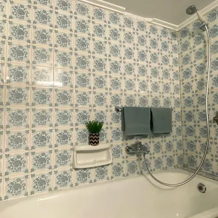 Apartment Blue Center Nearby Subway Station *